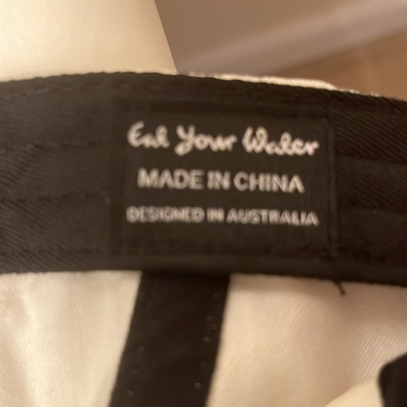 Eat Your Water hat - Picture 3 of 3